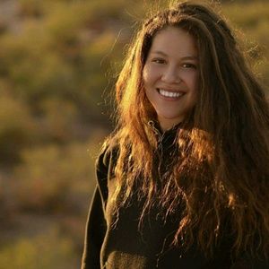 Meet your Posher, Evelyn